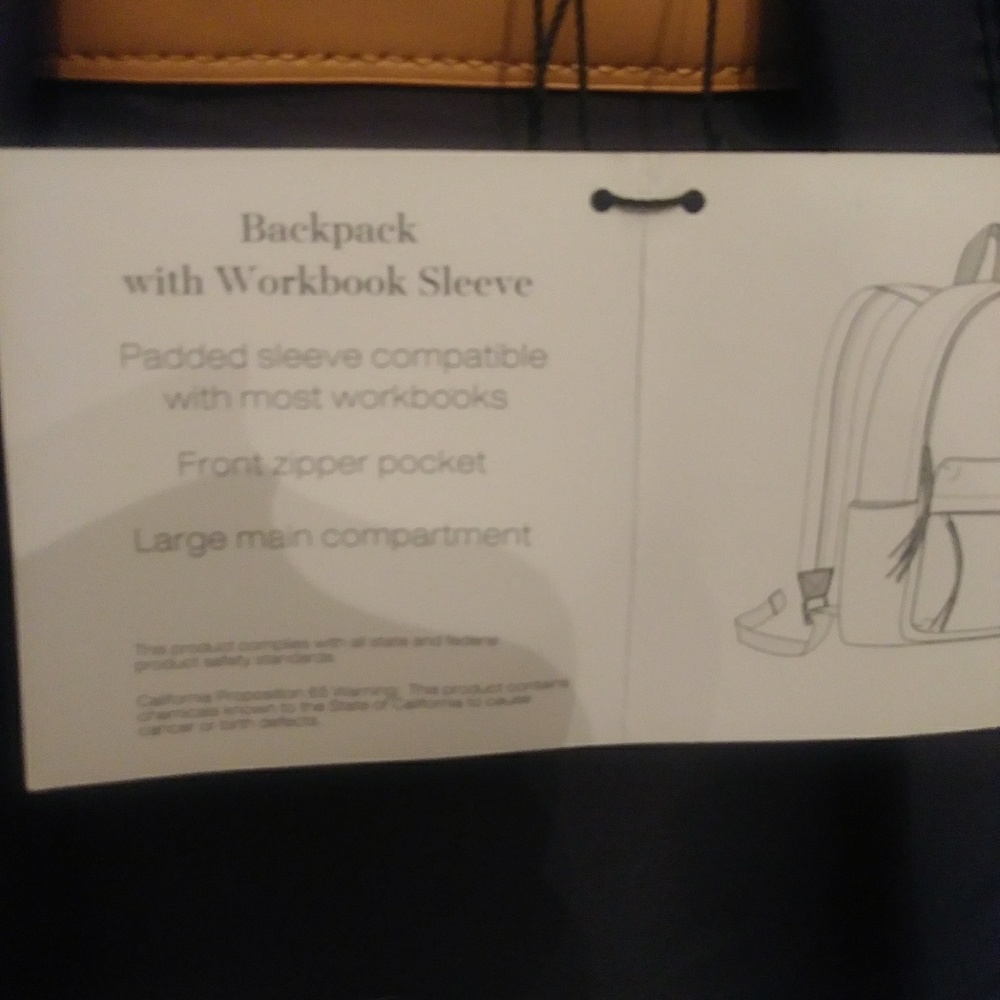 💲ADRIENNE VITTADINI - Quilted Black Backpack - Picture 8 of 8